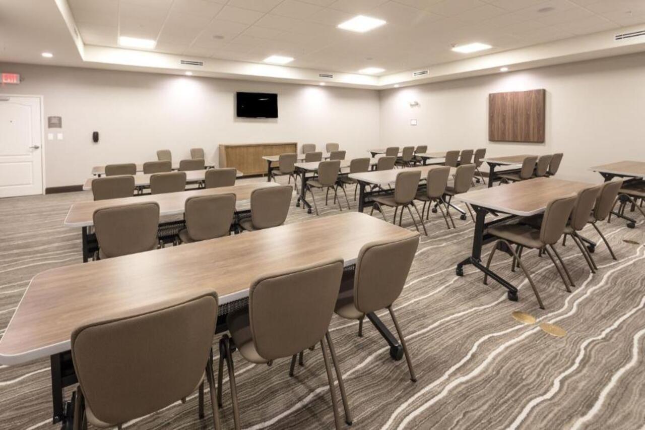 Staybridge Suites Charlotte Arpt Area - Tyvola, An Ihg Hotel מראה חיצוני תמונה
